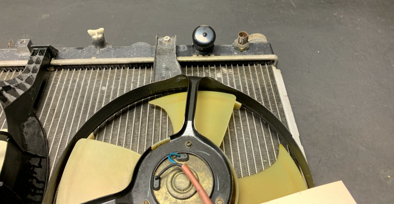 2002 HONDA S2000 AP1 OEM RADIATOR W/ COOLING FANS