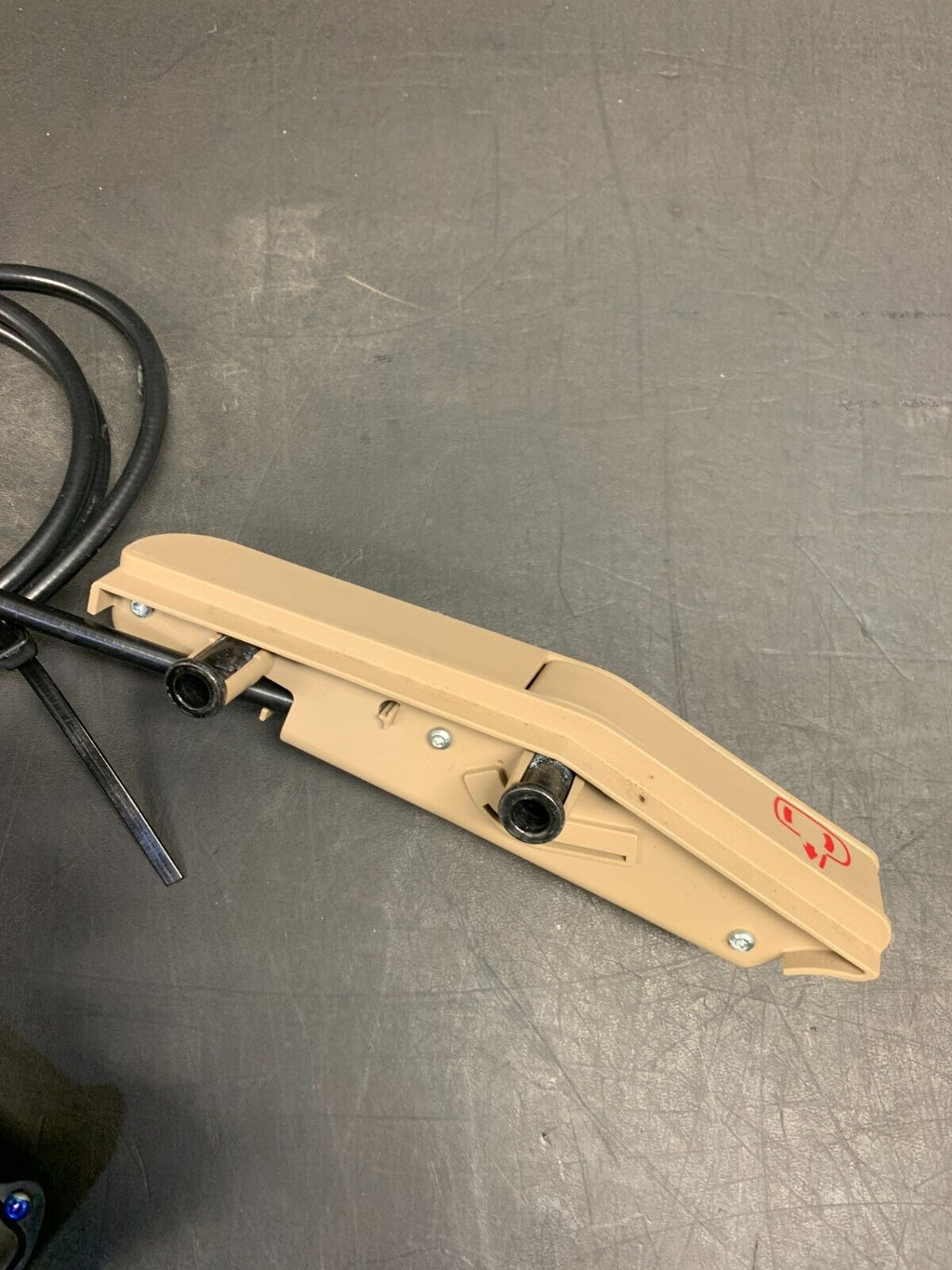 2008 CORVETTE C6 OEM PASSENGER INTERIOR DOOR EMERGENCY RELEASE USED 29K MILES!!