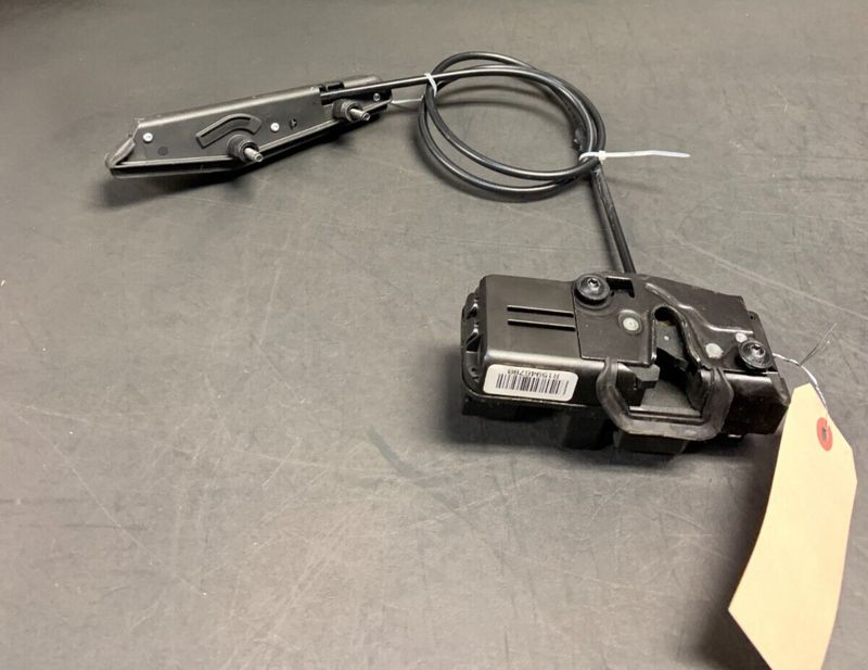 2007 CORVETTE C6 OEM PASSENGER DOOR LATCH WITH EMERGENCY HANDLE RELEASE USED