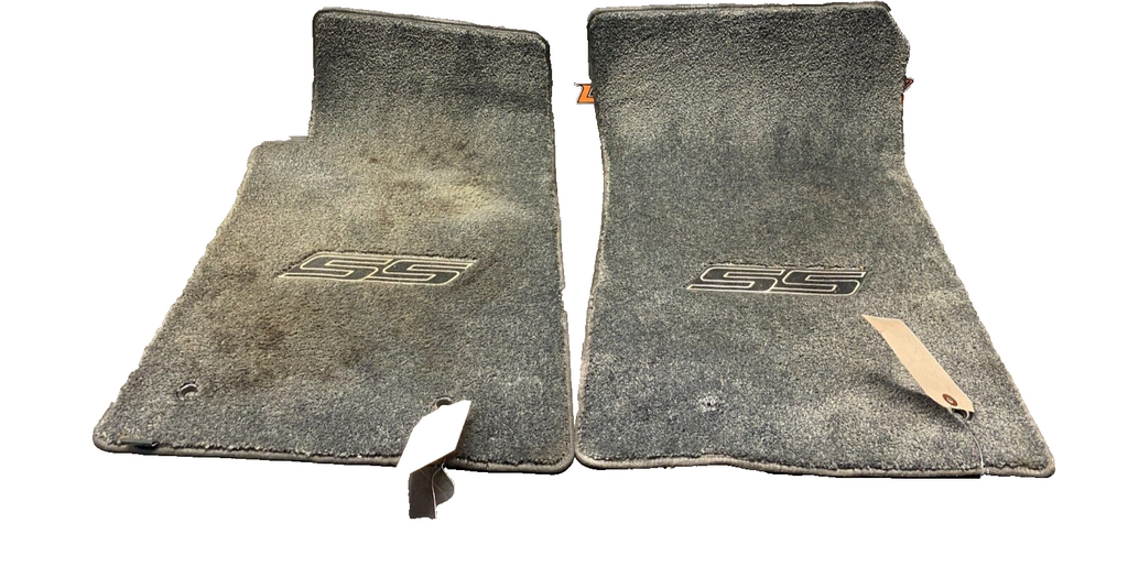 2010 CHEVROLET CAMARO SS FRONT FLOOR MATS PAIR DR PS USED