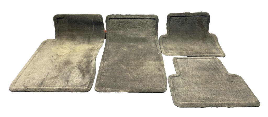 2005 CADILLAC CTS V CTS-V OEM FLOOR MATS SET OF (4) FRONT REAR USED