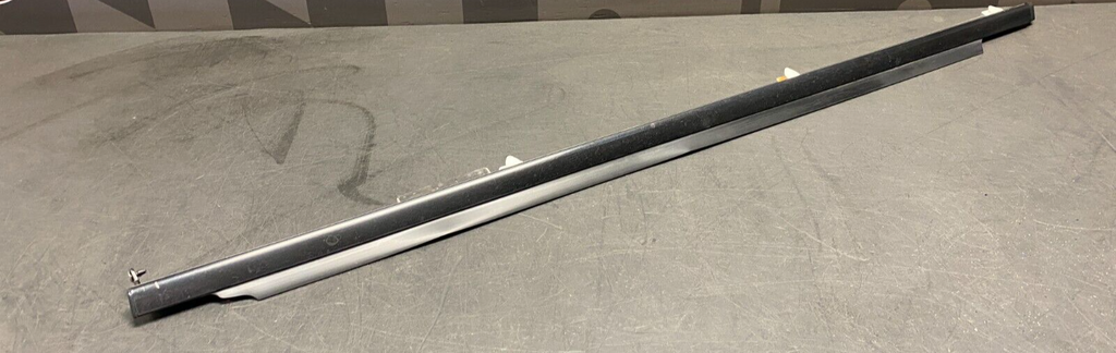 2007 HONDA S2000 AP2 OEM DRIVER LH DOOR TRIM BELT MOLDING USED