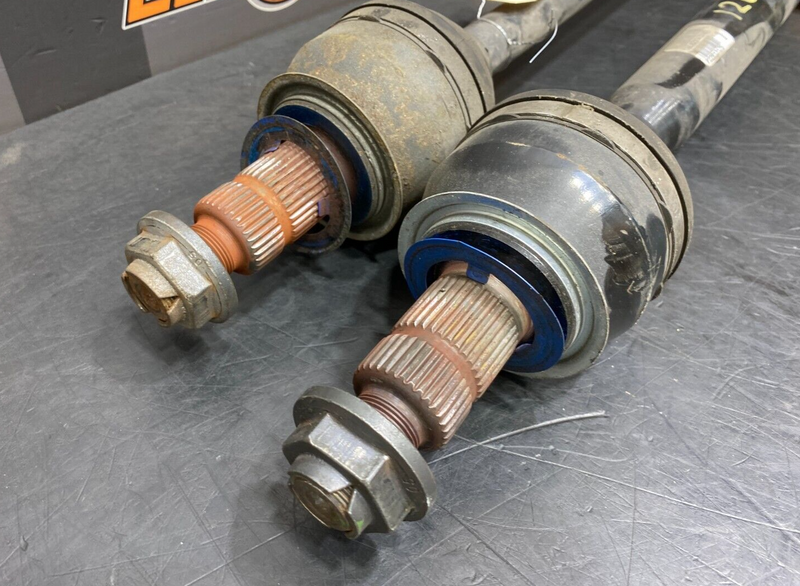 2014 CHEVROLET CAMARO SS OEM REAR CV AXLES AXLE PAIR DRIVER PASSENGER USED