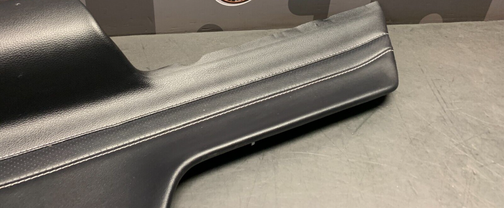 2021 FORD MUSTANG GT OEM PASSENGER RIGHT DOOR PANEL INSERT USED OEM