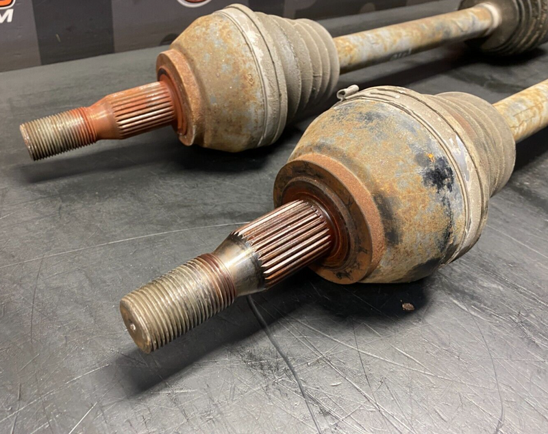 1999 CORVETTE C5 CONV OEM REAR AXLES PAIR DR PS  USED