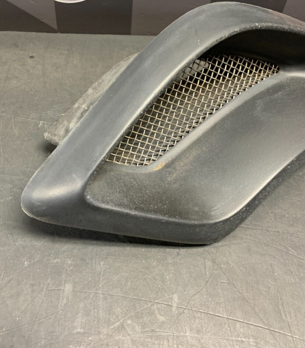 2004 CORVETTE C5 Z06 OEM DRIVER LH EXTERIOR BRAKE DUCT USED 61k MILES
