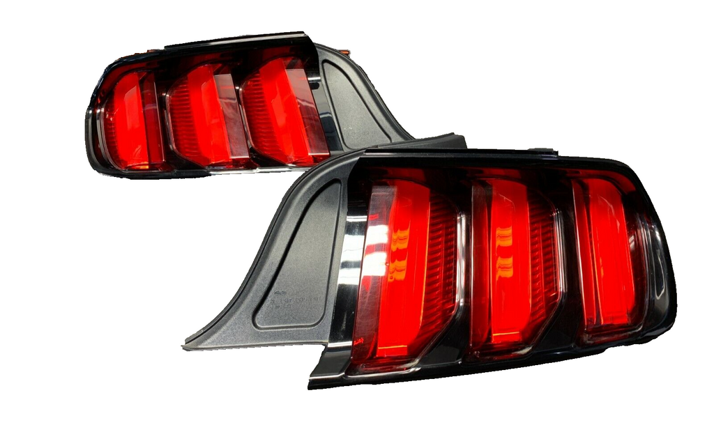2017 FORD MUSTANG GT OEM TAIL LIGHTS DRIVER PASSENGER 39K
