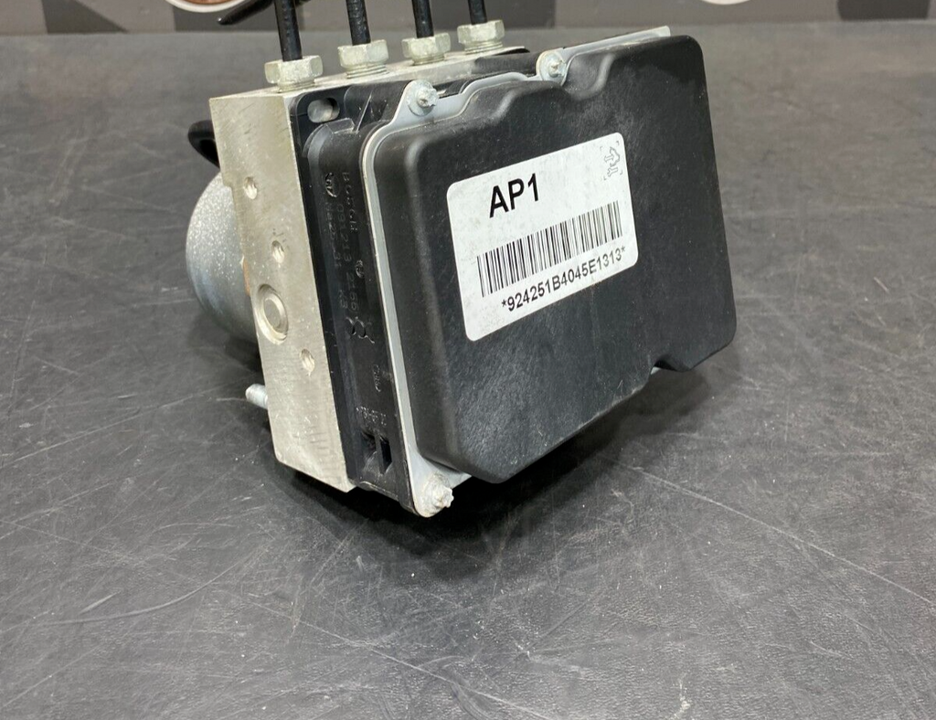 2014 CAMARO ZL1 COUPE OEM ABS ANTI LOCK BRAKE MODULE USED