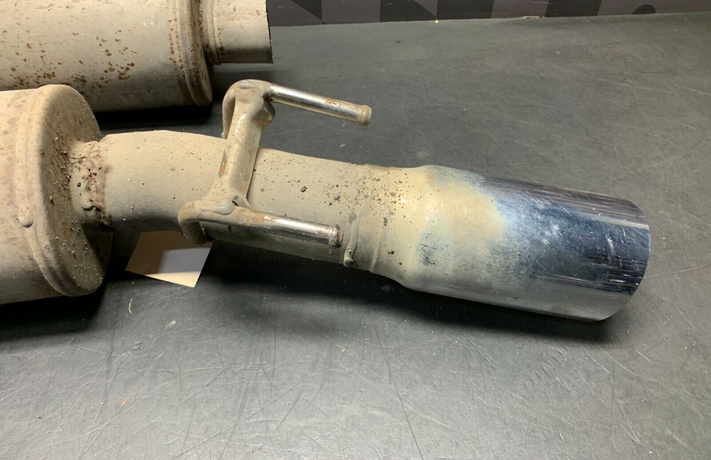 2005 PONTIAC GTO OEM DUAL EXHAUST MUFFLERS