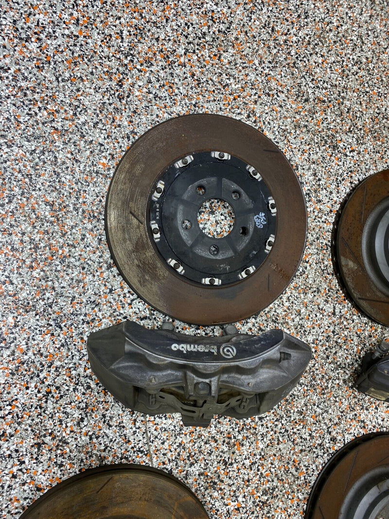 2018 DODGE CHALLENGER HELLCAT OEM BLACK BREMBO BRAKE CALIPER SET WITH ROTOR USED