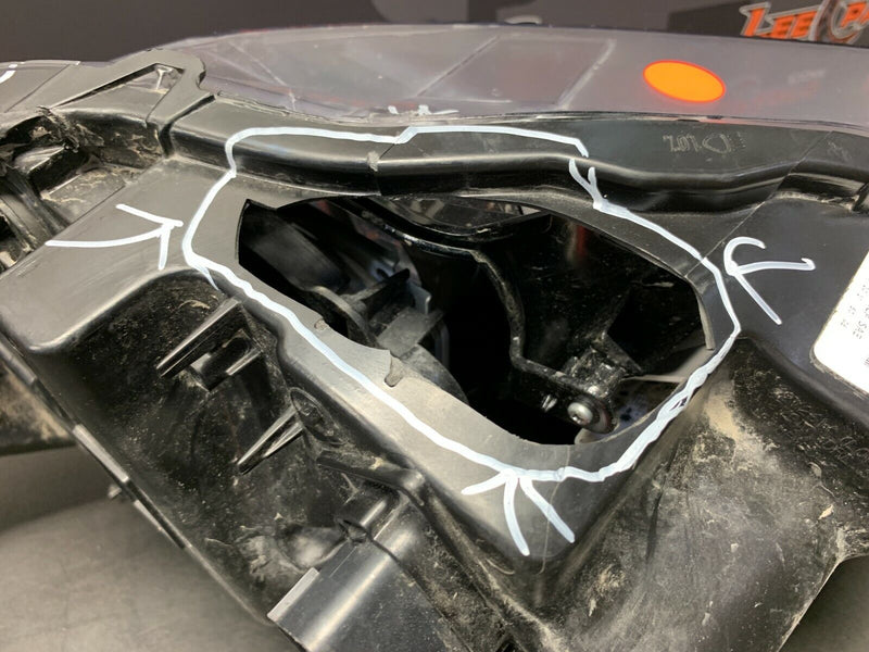 2020 MUSTANG GT COUPE OEM LH DRIVER HEADLIGHT -DAMAGED-