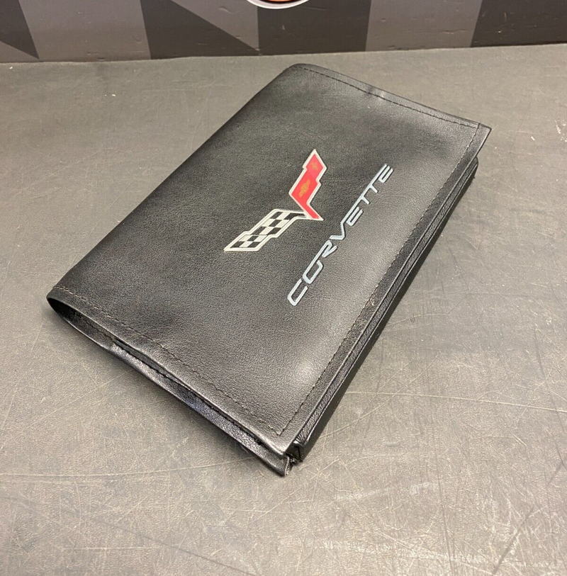 2005 CORVETTE C6 OEM OWNER MANUAL WITH LEATHER CASE USED