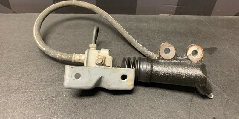 2006 HONDA S2000 AP2 OEM CLUTCH SLAVE CYLINDER
