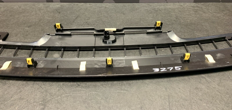 2019 FORD MUSTANG GT OEM DASH DEFROSTER VENT PANEL