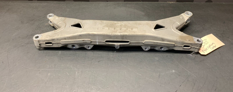 2014 PORSCHE 911 991 GT3 OEM ENGINE SUBFRAME CENTER BRACKET BRACE MOUNT