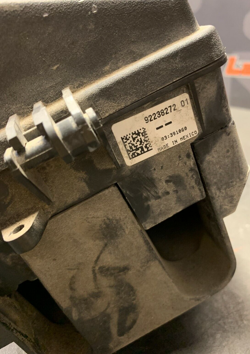 2010 CAMARO SS OEM ENGINE BAY FUSE BOIX PANEL