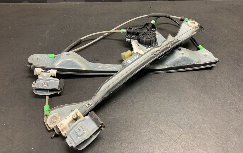 2009 PONTIAC G8 GT OEM PASSENGER FRONT WINDOW MOTOR REGULATOR