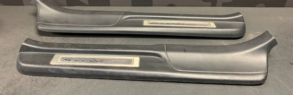 2005 HONDA S2000 AP2 OEM SIDE SILL COVERS MOULDINGS USED