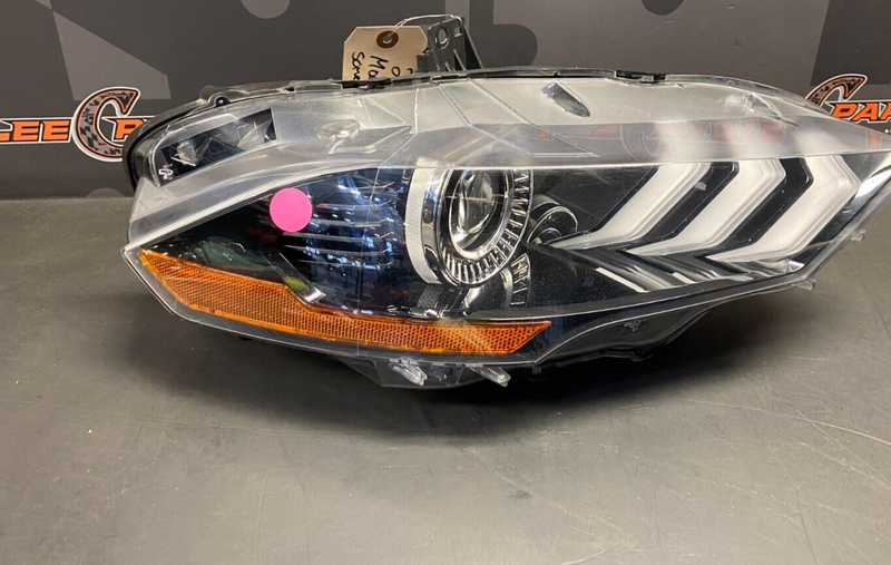 2019 FORD MUSTANG GT OEM PASSENGER RH HEADLIGHT HEADLAMP USED