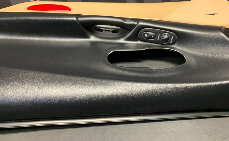 2000 CORVETTE C5 OEM PASSENGER RH DOOR PANEL BLACK TAN 77k MILES