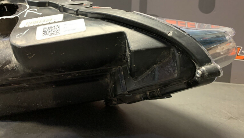 2020 MUSTANG GT COUPE OEM LH DRIVER HEADLIGHT -DAMAGED-