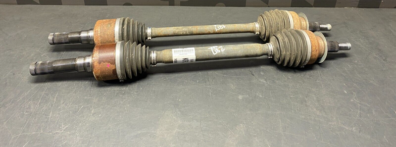 2019 FORD MUSTANG GT OEM REAR AXLES PAIR DR PS CV AXLES USED