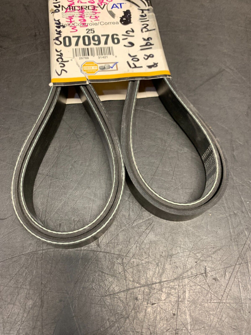 NAPA SERPENTINE BELT 25-070976 NEW