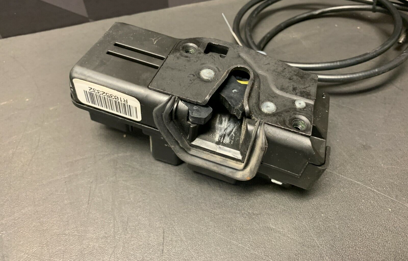 2005 CORVETTE C6 OEMPASSENGER DOOR LOCK ACTUATOR RELEASE CABLE ASSY