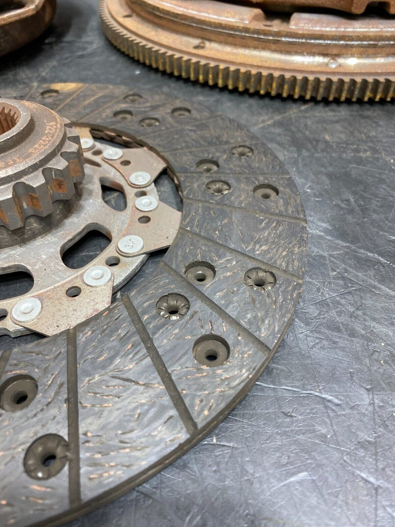 2014 CAMARO ZL1 COUPE OEM CLUTCH PRESSURE PLATE FLYWHEEL SET USED