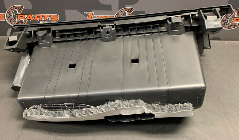 2015 CHEVROLET SS SEDAN OEM GLOVE BOX