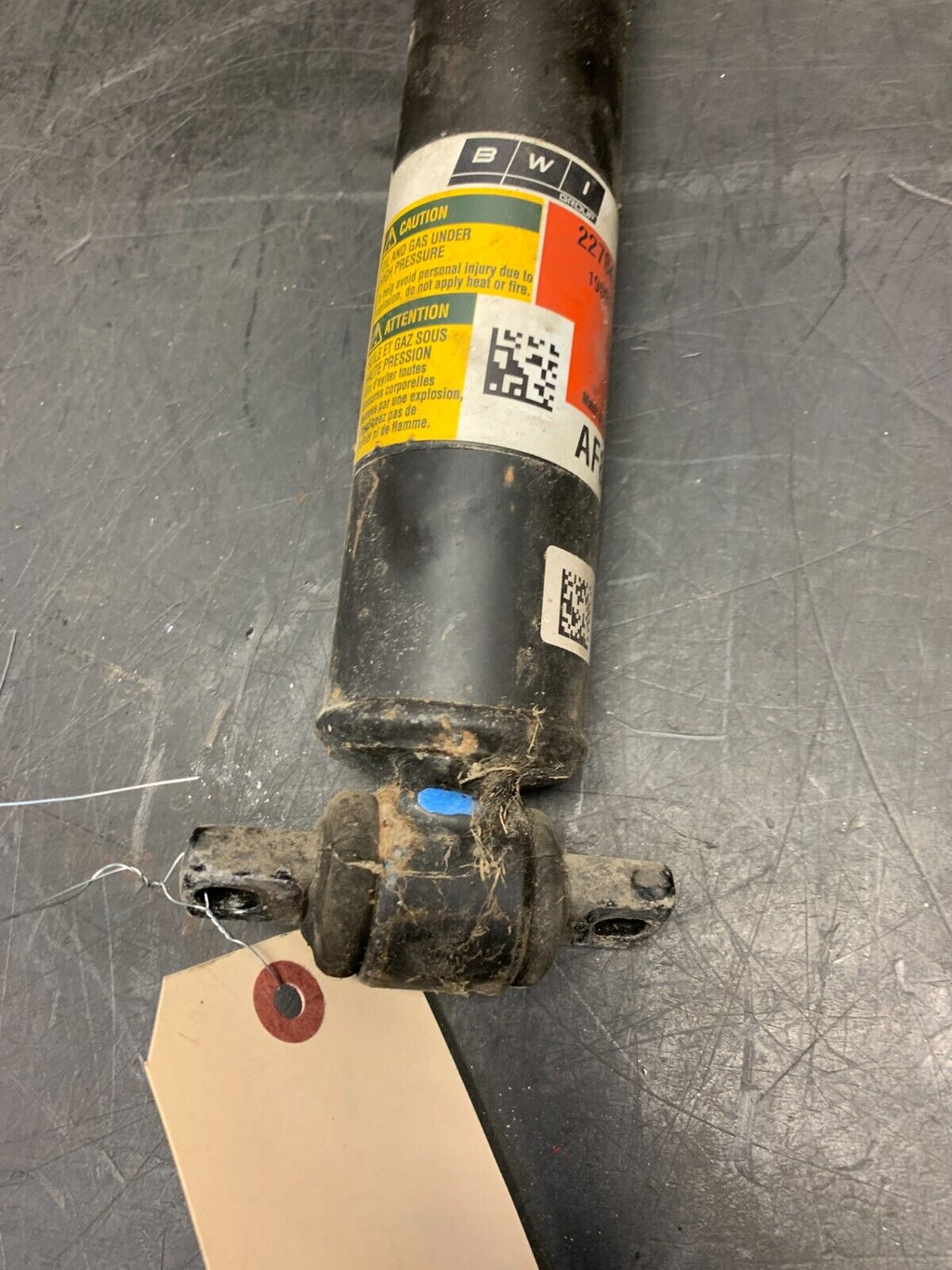 2012 CORVETTE C6 CENTENNIAL OEM PASSENGER FRONT MAGNETIC STRUT USED