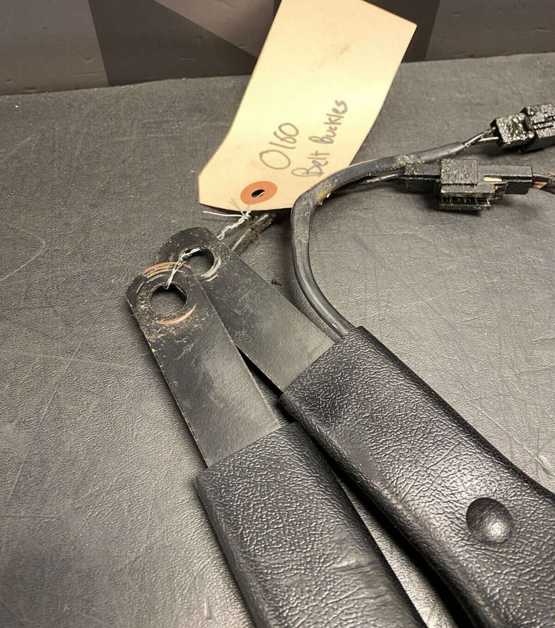 1996 DODGE VIPER RT/10 OEM SEAT BELT RECEPTICALS PAIR DR PS USED