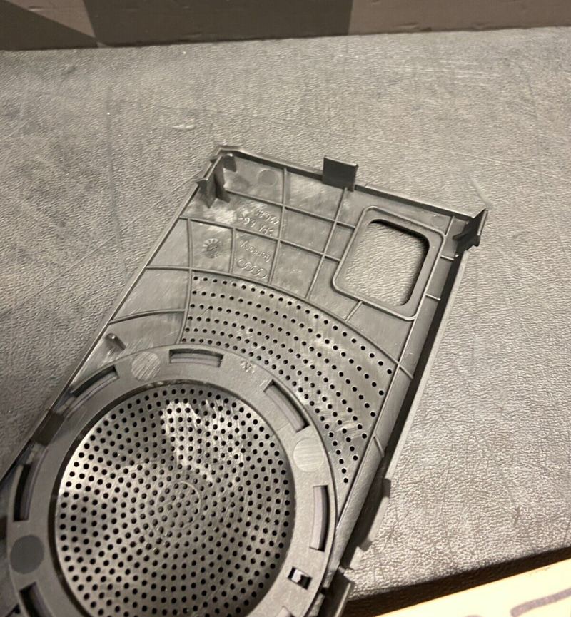 2012 AUDI R8 GT V10 OEM CENTER CHANNEL SPEAKER COVER USED