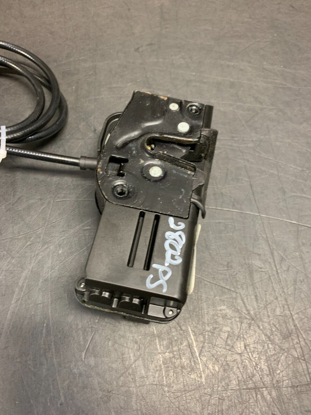 2012 CORVETTE C6 CENTENNIAL OEM PASSENGER RH EMERGENCY DOOR RELEASE USED