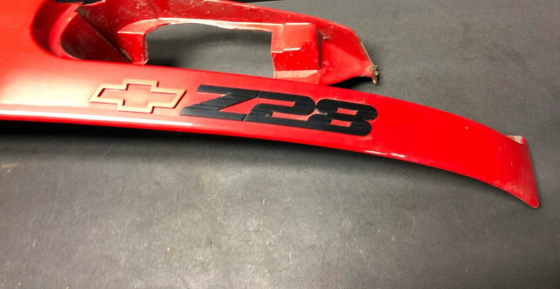 2002 CHEVROLET CAMARO Z28 OEM REAR BUMPER TRUNK HATCH TAIL LIGHT FILLER PANEL