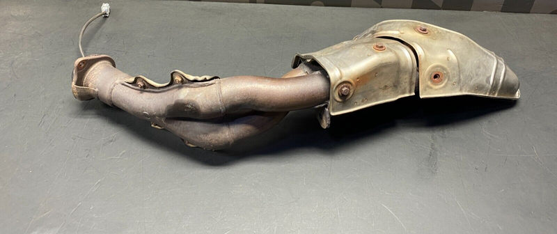 2005 HONDA S2000 AP2 OEM EXHAUST MANIFOLD HEADER WITH HEAT SHIELD USED