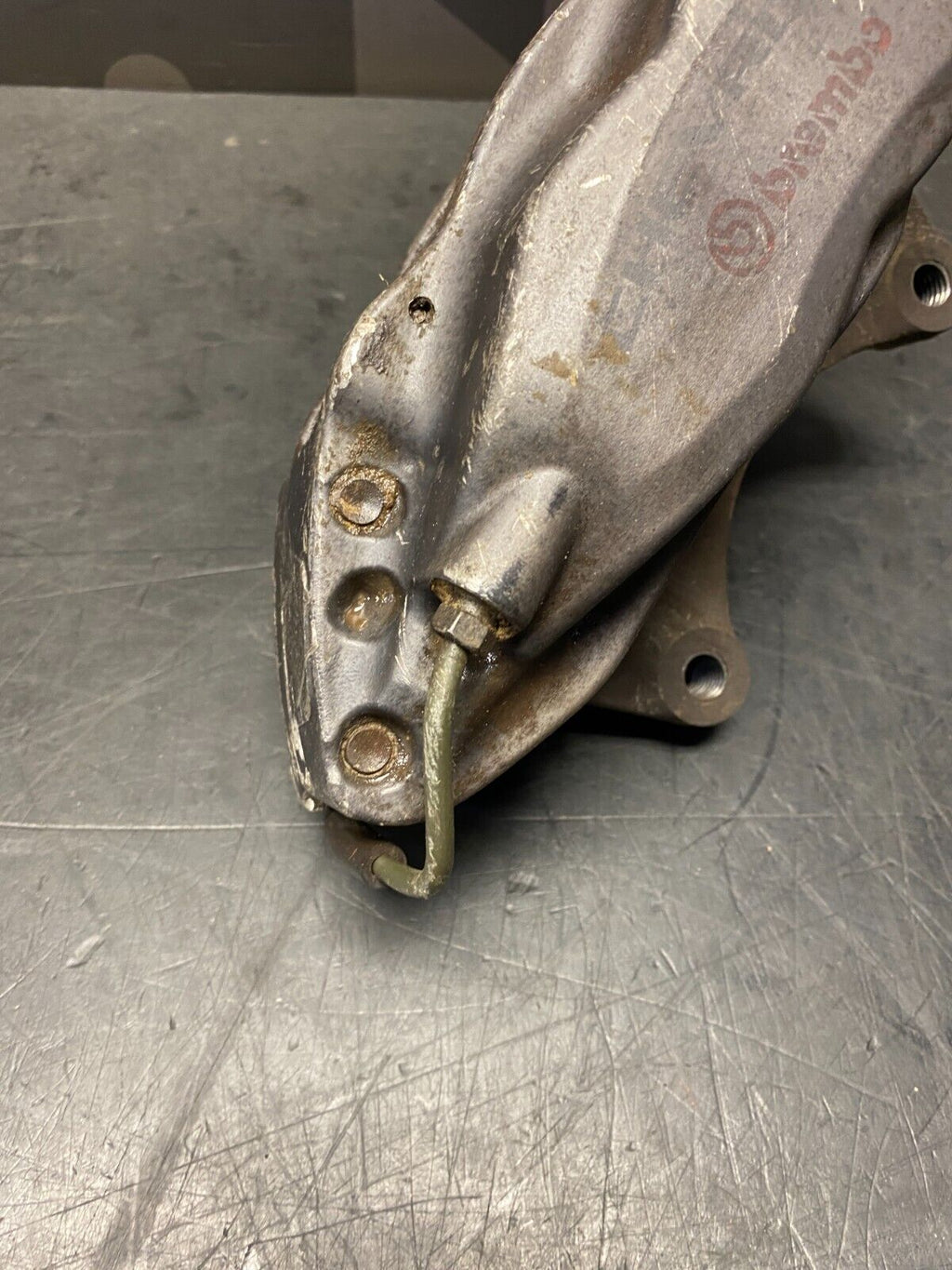 2010 CAMARO SS OEM PASSENGER FRONT RH BRAKE CALIPER USED