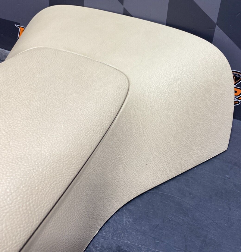 2007 CORVETTE C6 OEM CENTER CONSOLE ARM REST TAN USED 33K MILES