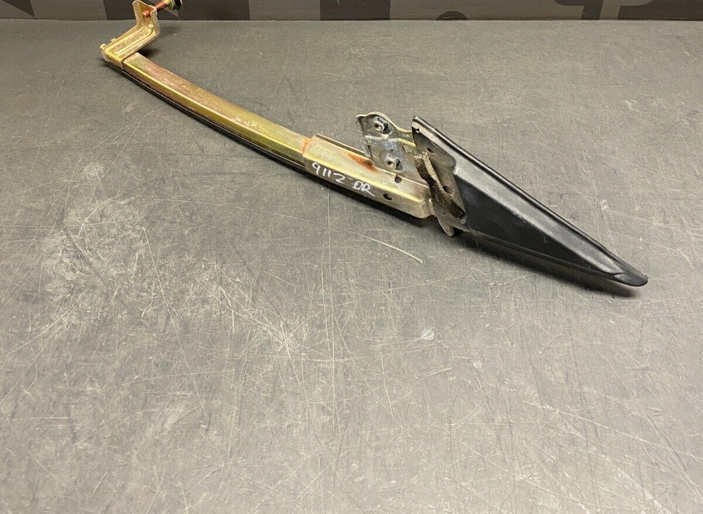 2001 HONDA S2000 AP1 OEM DRIVER LH WINDOW TRACK FLAG POST USED