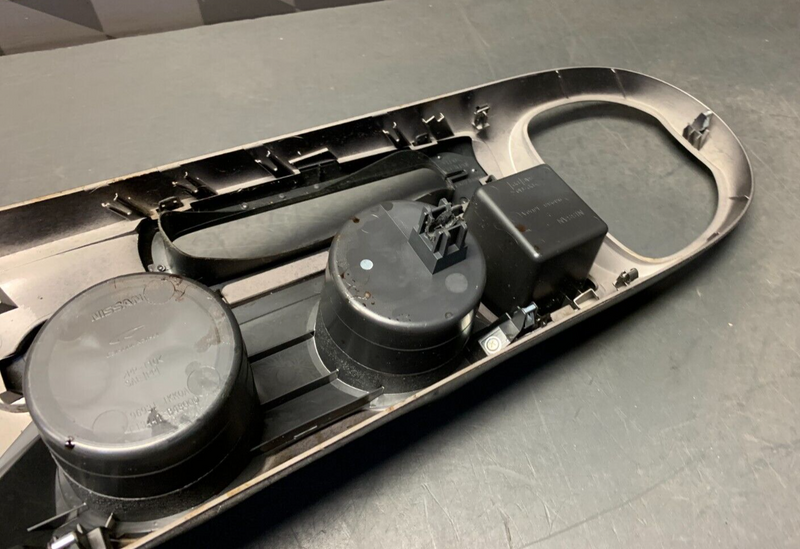 2015 Nissan Juke NISMO RS OEM CENTER CONSOLE SHIFTER SURROUND USED