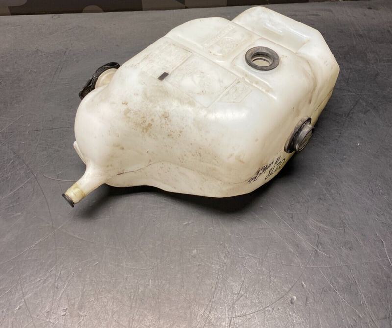 2012 AUDI R8 GT V10 OEM COUPE WINDSHIELD WASHER FLUID TANK USED