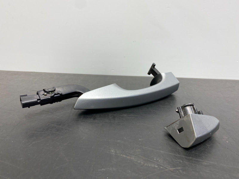 2021 FORD MUSTANG GT OEM PASSENGER RH DOOR HANDLE WITH CAP USED