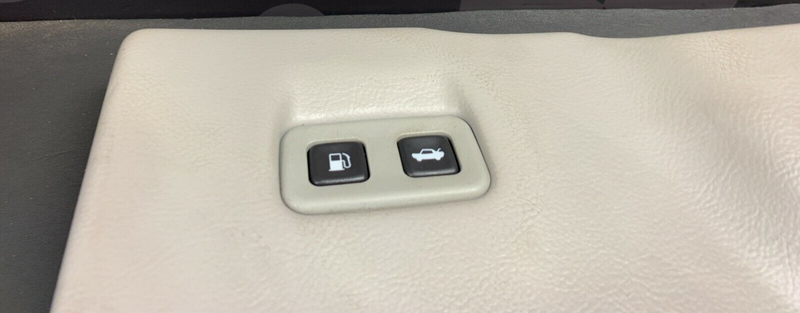 2010 CORVETTE C6 GRAND SPORT OEM GREY DRIVER LOWER DASH KNEE PANEL