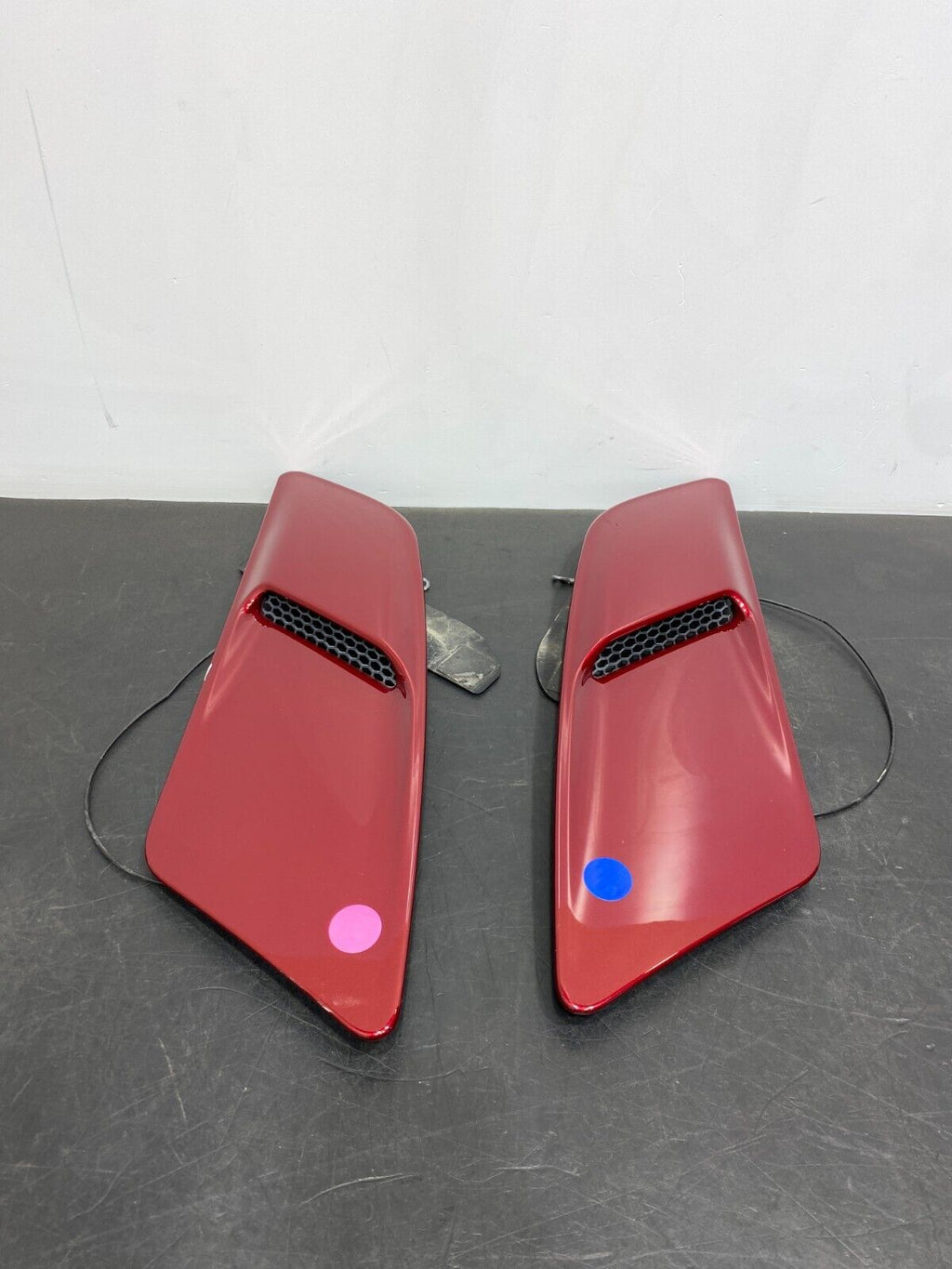 2015 FORD MUSTANG GT OEM HOOD VENT PAIR DRIVER PASSENGER VENTS USED