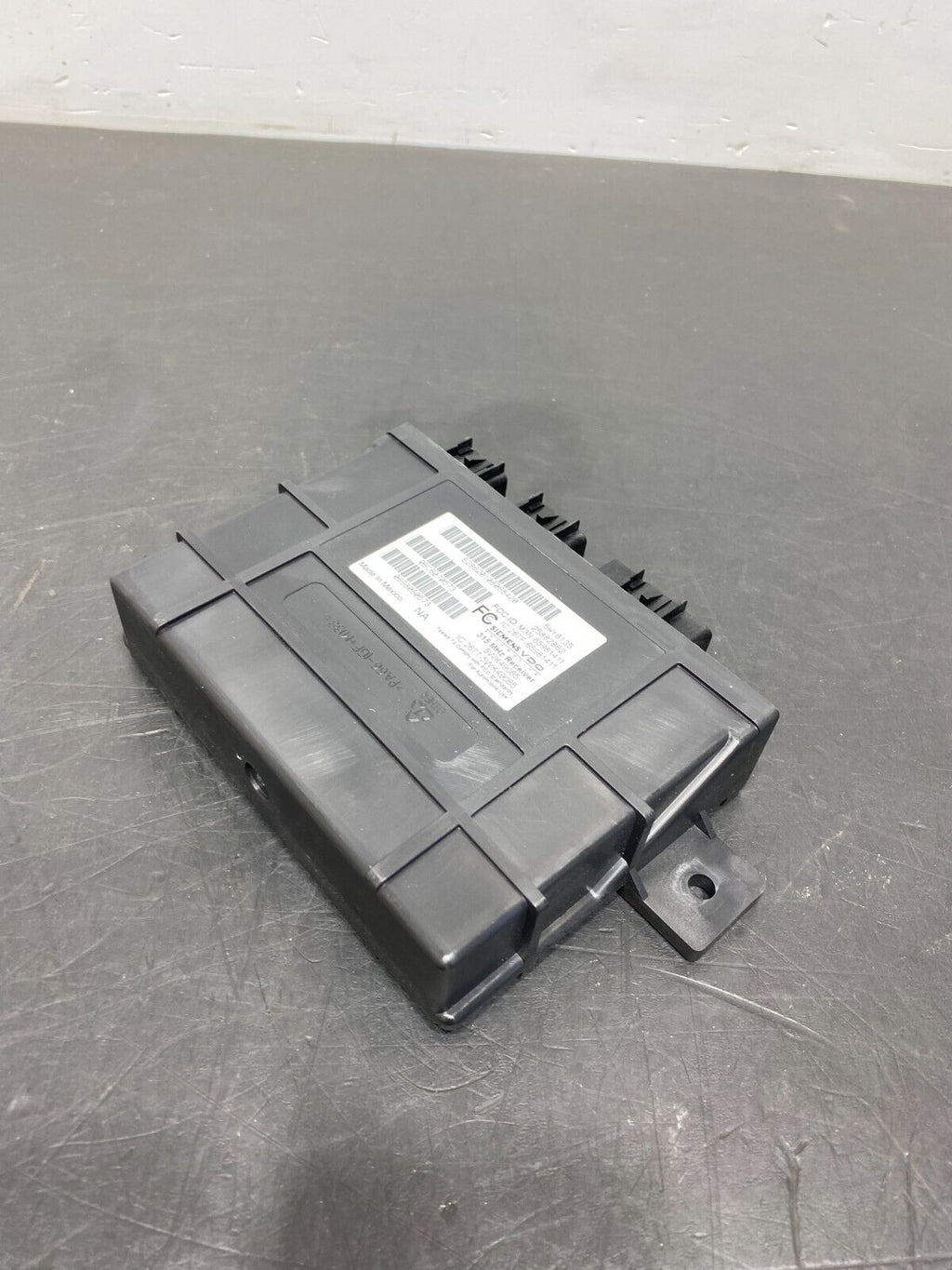 44301048