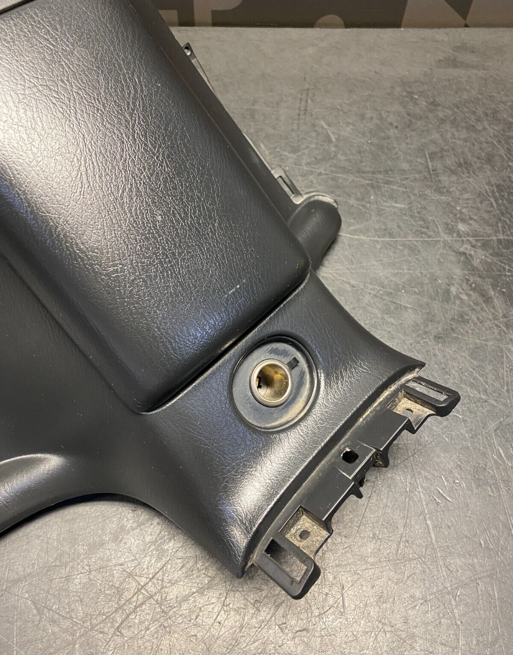 2004 HONDA S2000 AP2 OEM ALIEN HEAD CENTER CONSOLE FLIP DOWN DOOR USED