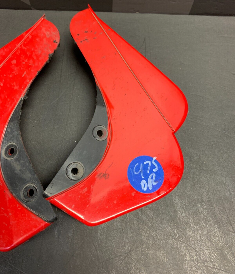 2005 PONTIAC GTO OEM SIDE SKIRT END TRIM PANEL CAPS