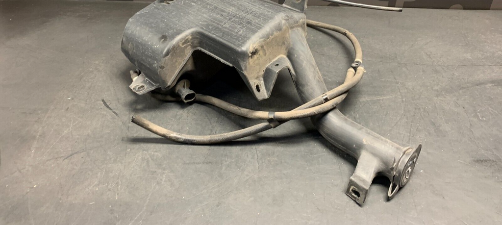 2004 CADILLAC CTS V CTS-V WASHER FLUID RESEVOIR USED OEM 74k MILES!
