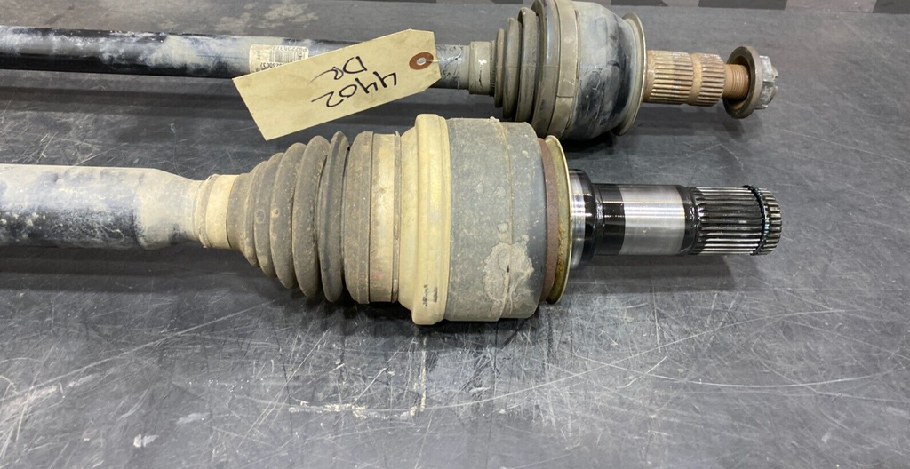 2012 CAMARO SS COUPE OEM REAR CV AXLES PAIR DRIVER PASSENGER USED