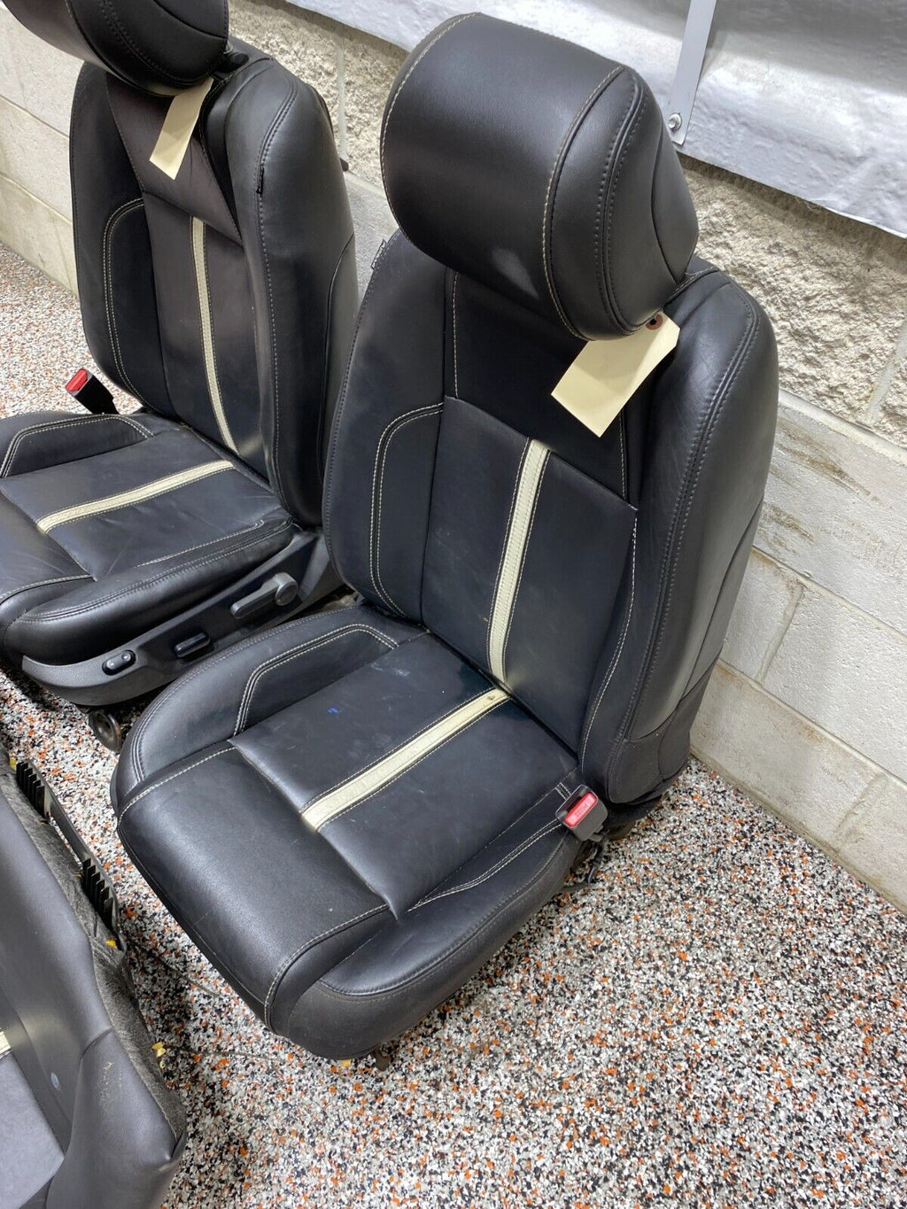 2013 FORD MUSTANG GT OEM BLACK LEATHER WHITE STRIPE FRONT REAR SEATS SEAT USED